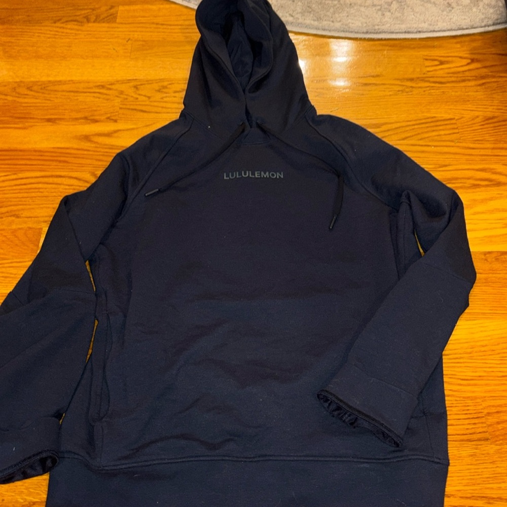 Lululemon navy blue sweatshirt